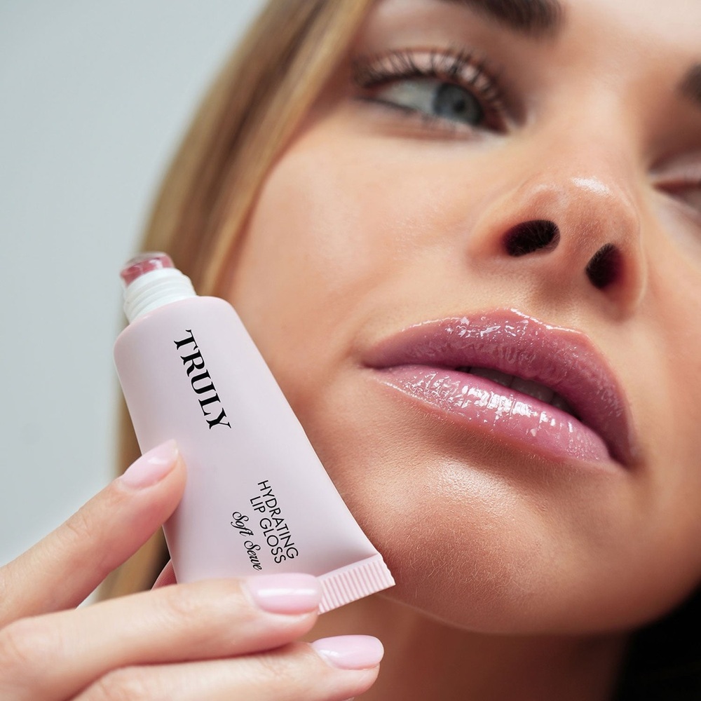 TRULY Soft Serve Peptide Lip Gloss— Soft Serve Shade Nude Pink Tube - Picture 2 of 7
